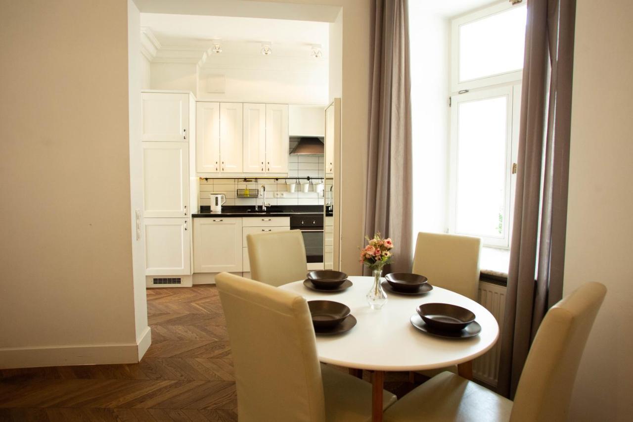 City Center - Golden Apartments - Dobr11A Varsovie Extérieur photo